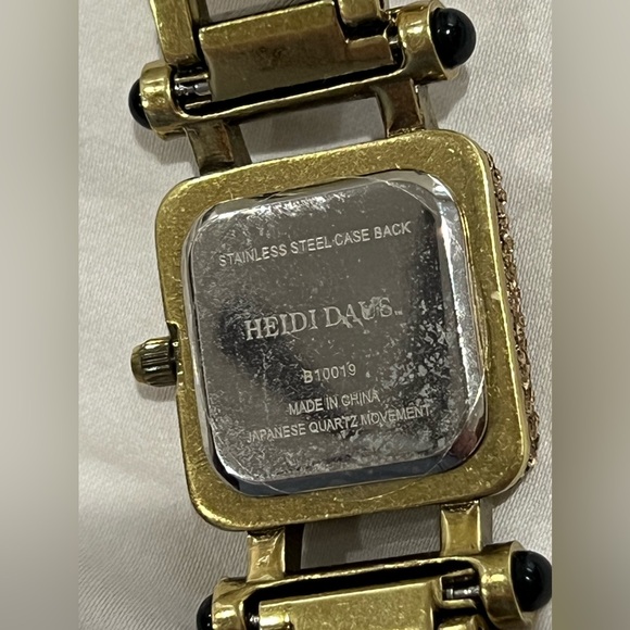 Heidi Daus “Timeless Beauty” Crystal Link Bracelet Swarovski Crystals Watch - Picture 9 of 13